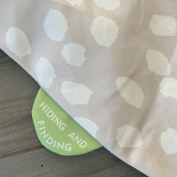 Lovevery Activity Mat - Picture 8 of 13